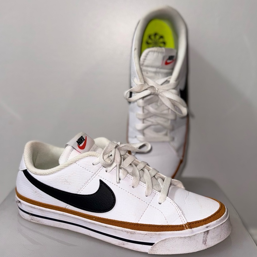 Nike Women’s Court Legacy Sneakers